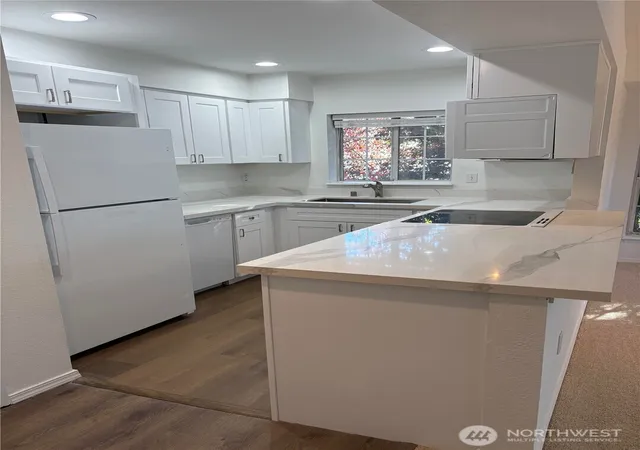 Photo 3 of Condo for sale at 2640 118th Avenue Se #301, Bellevue, WA 98005 | MLS# NWM2590511 | Listing updated on 2026-10-13