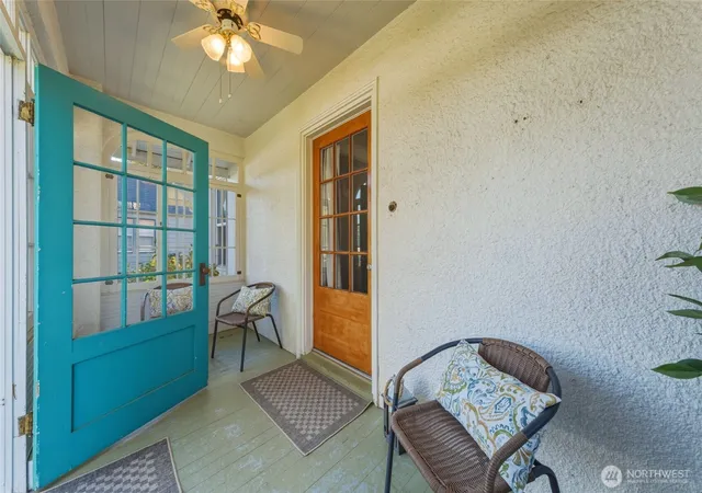 Photo 3 of Single family home for sale at 916 Catherine St, Walla Walla, WA 99362 | MLS# NWM2590517 | Listing updated on 2026-10-06