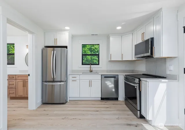 Photo 3 of Single family home for sale at 7745 Seward Park Ave S, Seattle, WA 98118 | MLS# NWM2590519 | Listing updated on 2026-10-02