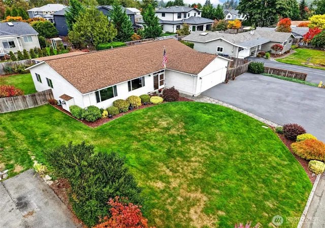 Photo 4 of Sale Pending at 2909 227th Street SW, Brier, WA 98036 | MLS# NWM2590527 | Listing updated on 2026-10-13