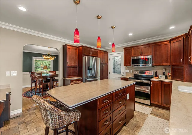 Photo 4 of Single family home for sale at 1408 Westwood Ave, Wenatchee, WA 98801 | MLS# NWM2590528 | Listing updated on 2026-10-05