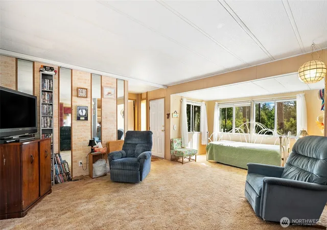 Photo 4 of Manufactured home for sale at 180 E Mcmickin Rd, Shelton, WA 98584 | MLS# NWM2590529 | Listing updated on 2026-10-19