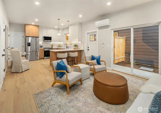 Photo 2 of Condo for sale at 10043 NE 38th Avenue, Seattle, WA 98125 | MLS# NWM2590549 | Listing updated on 2026-10-08
