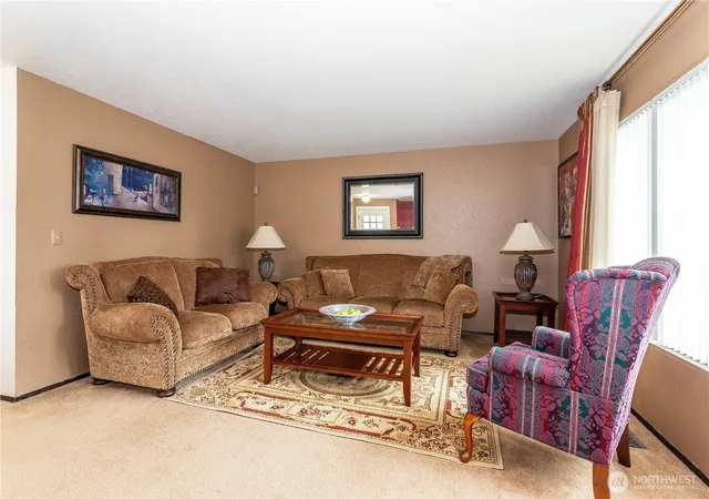 Photo 4 of Single family home for sale at 4229 S Findlay St, Seattle, WA 98118 | MLS# NWM2590567 | Listing updated on 2026-10-08