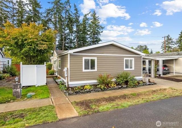 Photo 2 of Manufactured home for sale at 7712 203rd Street Ct E, Spanaway, WA 98387 | MLS# NWM2590574 | Listing updated on 2026-10-07