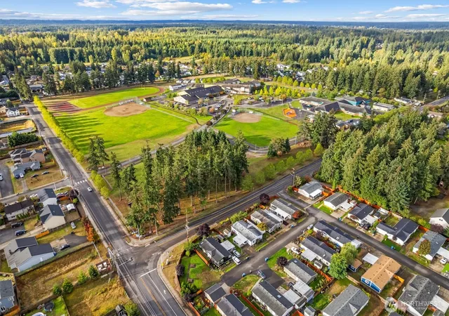 Photo 4 of Manufactured home for sale at 7712 203rd Street Ct E, Spanaway, WA 98387 | MLS# NWM2590574 | Listing updated on 2026-10-07