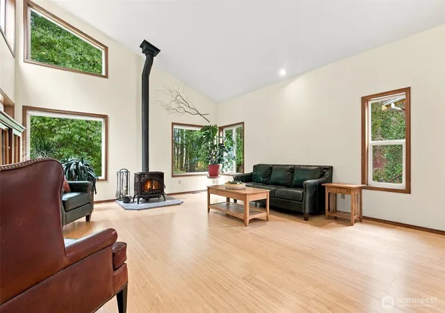 Photo 4 of Single family home for sale at 9822 Dempsey Ln SW, Olympia, WA 98512 | MLS# NWM2590595 | Listing updated on 2026-10-03
