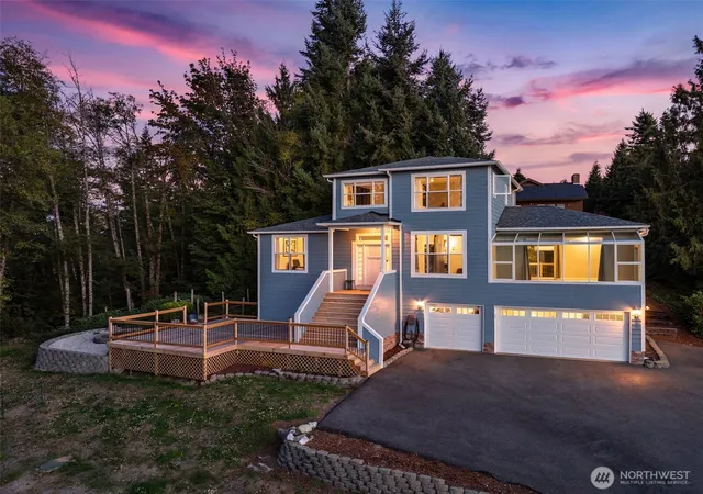 Single family home for sale at 137 Northridge Dr, Centralia, WA 98531 | MLS# NWM2590604