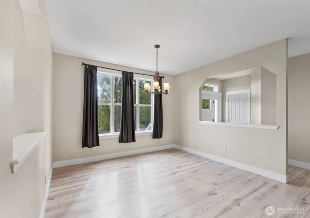 Photo 4 of Single family home for sale at 137 Northridge Dr, Centralia, WA 98531 | MLS# NWM2590604 | Listing updated on 2026-10-04