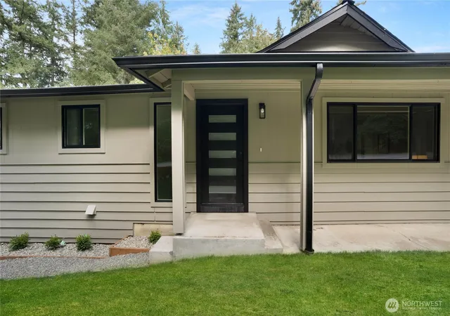 Photo 3 of Single family home for sale at 23058 Se 218th Street, Maple Valley, WA 98038 | MLS# NWM2590610 | Listing updated on 2026-10-02