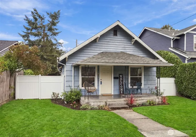 Photo 1 of Sale Pending at 303 G St Se, Auburn, WA 98002 | MLS# NWM2590638 | Listing updated on 2026-10-09