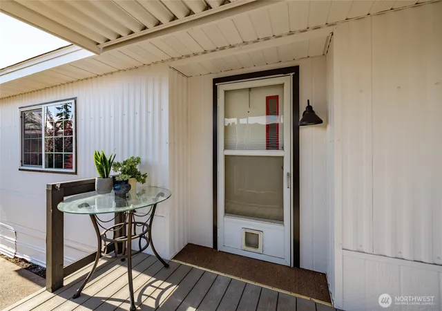 Photo 3 of Manufactured home for sale at 225 NE Ernst St #49, Oak Harbor, WA 98277 | MLS# NWM2590641 | Listing updated on 2026-10-05