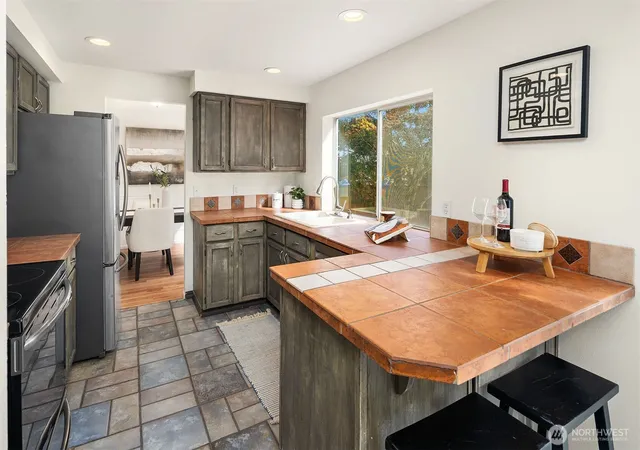 Photo 3 of Single family home for sale at 22929 SE 282nd Street, Maple Valley, WA 98038 | MLS# NWM2590649 | Listing updated on 2026-10-04