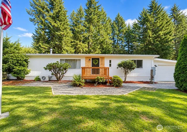 Manufactured home for sale at 20715 84th Avenue E, Spanaway, WA 98387 | MLS# NWM2590652