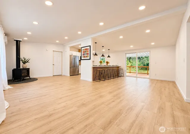 Photo 4 of Manufactured home for sale at 20715 84th Avenue E, Spanaway, WA 98387 | MLS# NWM2590652 | Listing updated on 2026-10-09