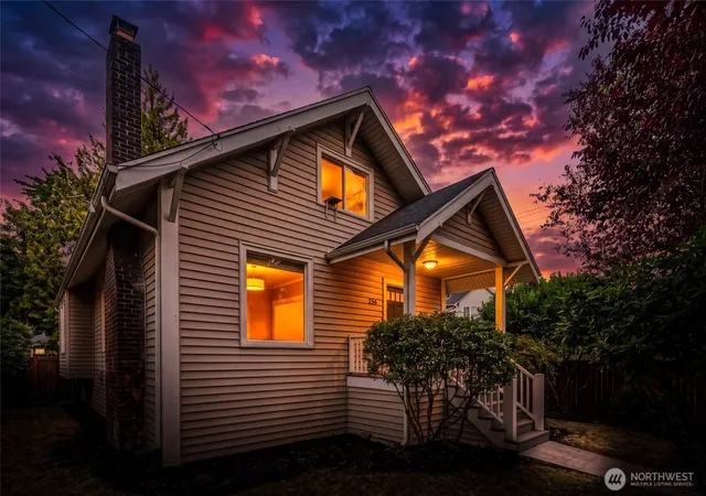 Single family home for sale at 256 NE 50th Street, Seattle, WA 98105 | MLS# NWM2590665