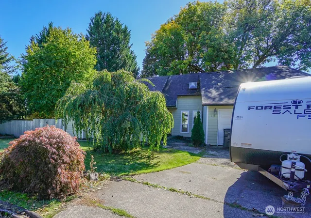 Photo 2 of Single family home for sale at 115 Sw 3rd Street, Battle Ground, WA 98604 | MLS# NWM2590690 | Listing updated on 2026-10-07