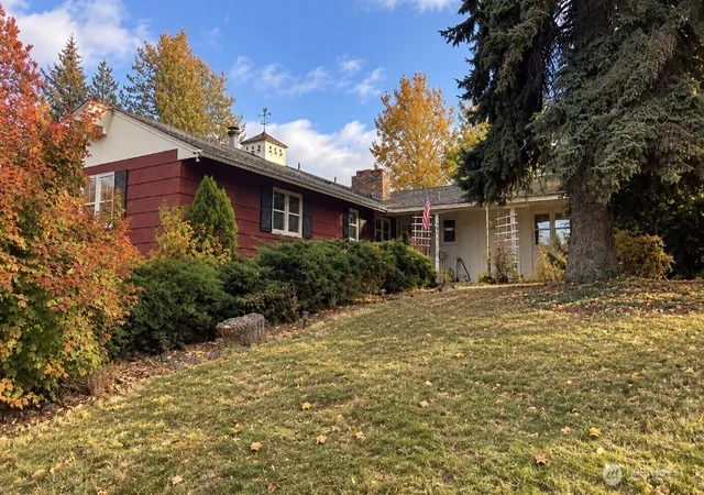 Photo 2 of Single family home for sale at 1504 E Pinecrest Rd, Spokane, WA 99203 | MLS# NWM2590695 | Listing updated on 2026-10-08