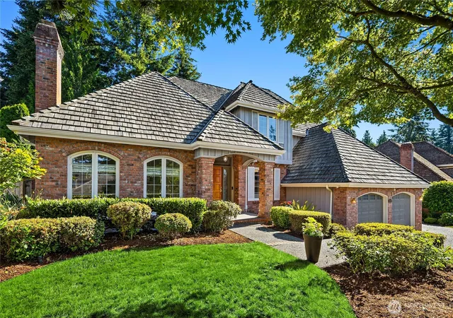Photo 2 of Single family home for sale at 22525 Se 46th Place, Sammamish, WA 98075 | MLS# NWM2590698 | Listing updated on 2026-10-03