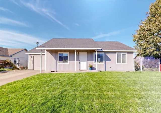 Single family home for sale at 351 NE 15th Avenue, Milton Freewater, OR 97862 | MLS# NWM2590715 | Listing updated on 2026-10-08