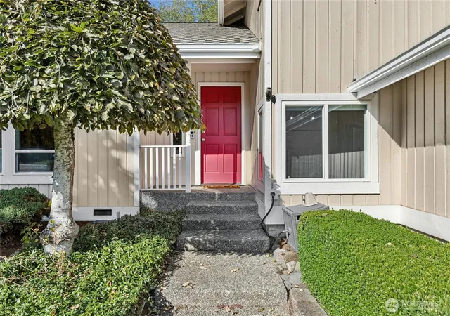 Photo 3 of Single family home for sale at 18225 154th Place SE, Renton, WA 98058 | MLS# NWM2590716 | Listing updated on 2026-10-09