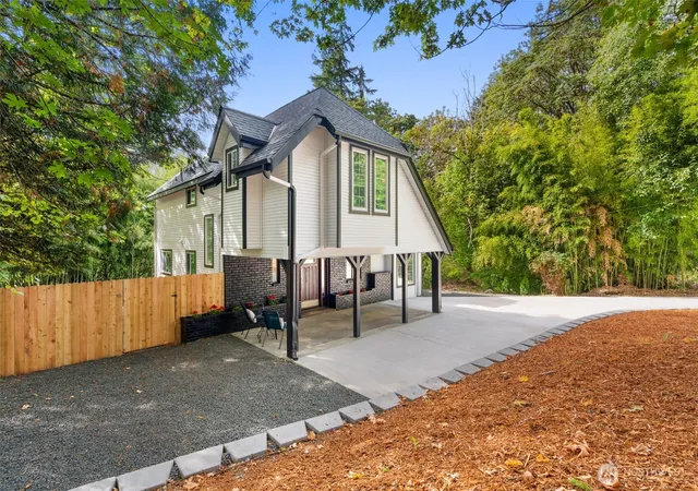 Photo 2 of Single family home for sale at 4624 Willow Ln Nw, Gig Harbor, WA 98335 | MLS# NWM2590724 | Listing updated on 2026-10-09