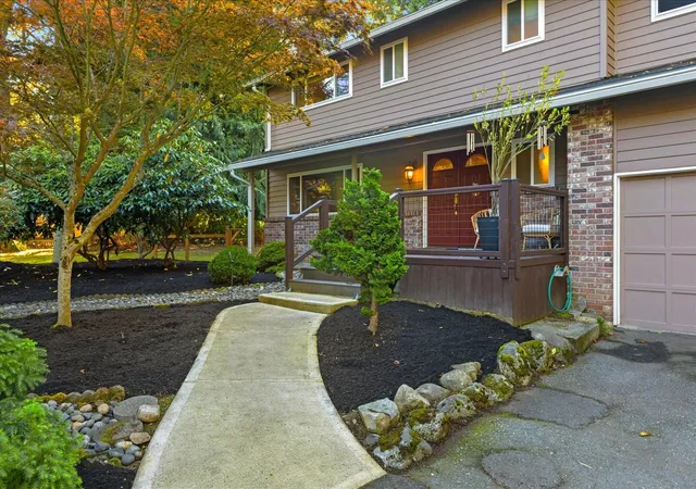 Photo 3 of Single family home for sale at 8608 184th Street SW, Edmonds, WA 98026 | MLS# NWM2590729 | Listing updated on 2026-10-26