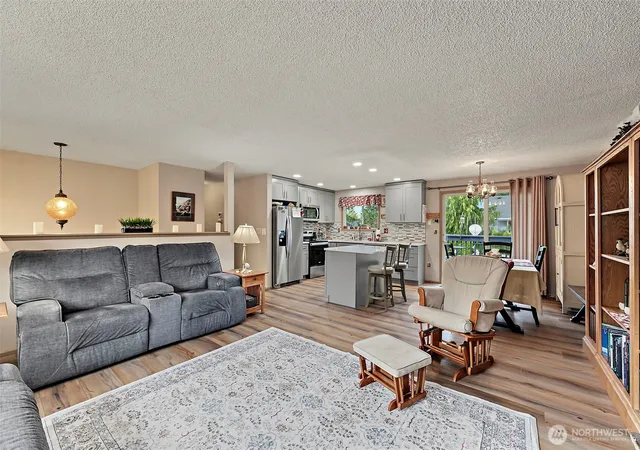 Photo 4 of Single family home for sale at 218 S 317th Place, Federal Way, WA 98003 | MLS# NWM2590738 | Listing updated on 2026-10-06
