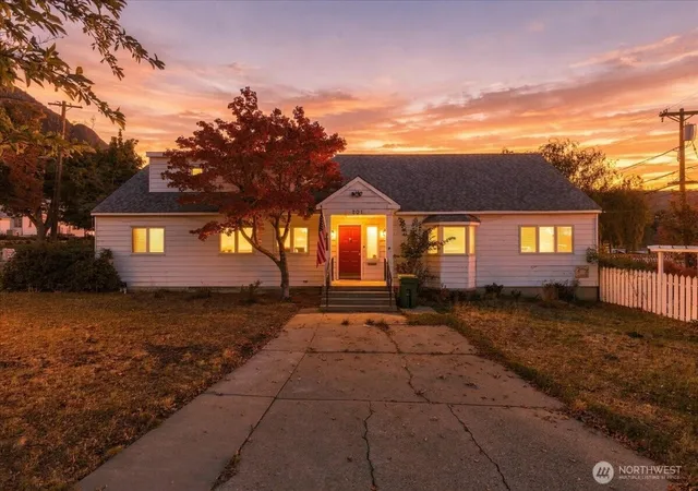 Single family home for sale at 201 Columbia Ave, Coulee Dam, WA 99116 | MLS# NWM2590743