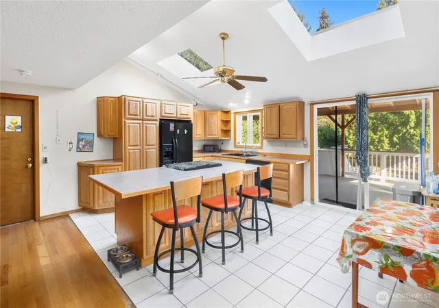 Photo 4 of Single family home for sale at 13422 14 Avenue S, Burien, WA 98168 | MLS# NWM2590750 | Listing updated on 2026-10-09