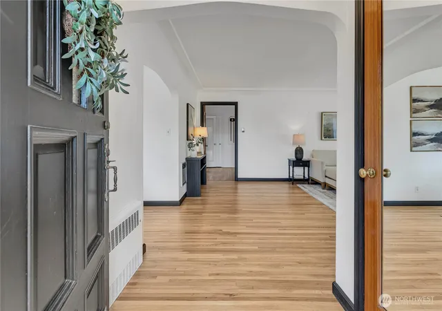 Photo 3 of Single family home for sale at 1910 N Union Ave, Tacoma, WA 98406 | MLS# NWM2590762 | Listing updated on 2026-10-06