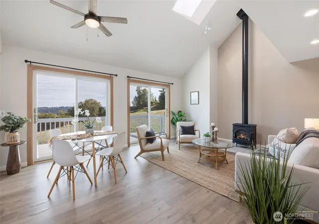Photo 4 of Single family home for sale at 1330 Winston Dr, Freeland, WA 98249 | MLS# NWM2590763 | Listing updated on 2026-10-09
