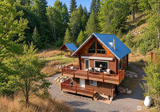 Photo 1 of Single family home for sale at 10666 Chumstick Hwy, Leavenworth, WA 98826 | MLS# NWM2590764 | Listing updated on 2026-10-05