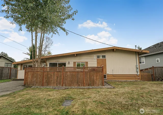 Photo 1 of Single family home for sale at 15425 SE 11th Street, Bellevue, WA 98007 | MLS# NWM2590773 | Listing updated on 2026-10-10