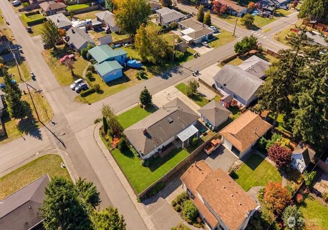 Photo 3 of Single family home for sale at 12820 SE 172nd Street, Renton, WA 98058 | MLS# NWM2590780 | Listing updated on 2026-10-09