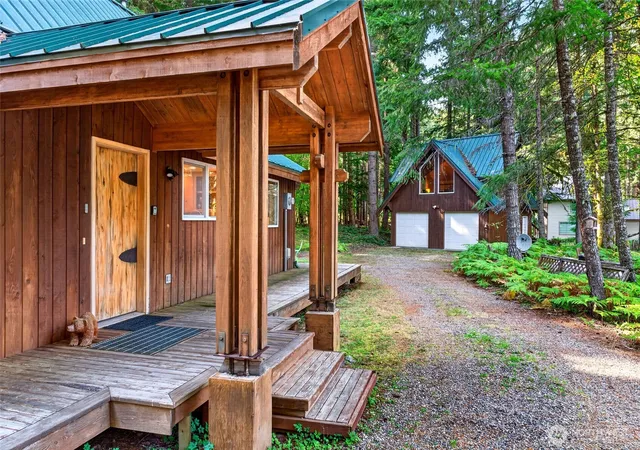 Photo 2 of Single family home for sale at 62213 Aspen Way E, Enumclaw, WA 98022 | MLS# NWM2590796 | Listing updated on 2026-10-09