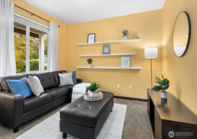 Photo 2 of Single family home for sale at 1116 Orchard Ave, Snohomish, WA 98290 | MLS# NWM2590801 | Listing updated on 2026-10-09