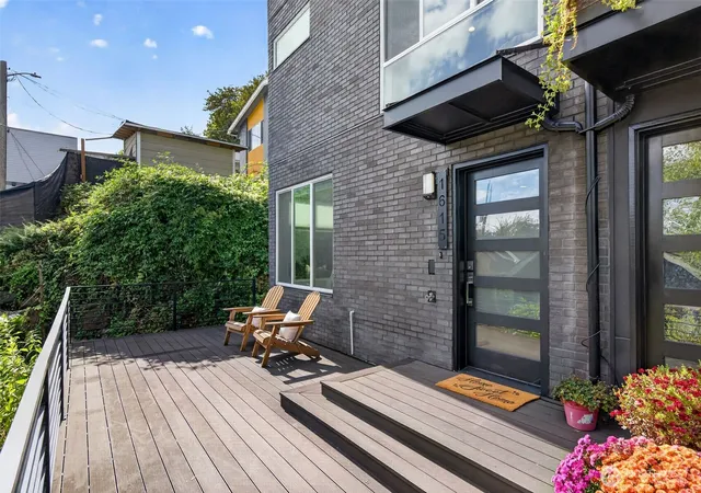 Photo 1 of Townhouse for sale at 1615 S State St, Seattle, WA 98144 | MLS# NWM2590806 | Listing updated on 2026-10-06