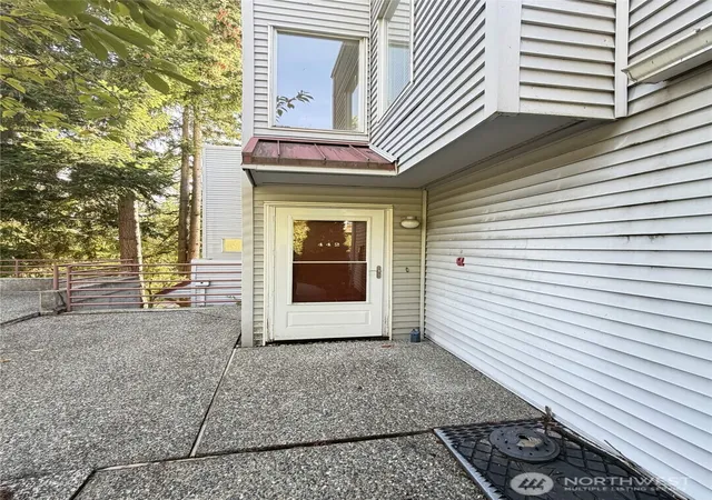 Photo 1 of Townhouse for sale at 442 4th Avenue #442, Kirkland, WA 98033 | MLS# NWM2590809 | Listing updated on 2026-10-08