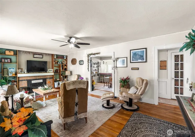 Photo 1 of Single family home for sale at 413 W Broadway Ave, Montesano, WA 98563 | MLS# NWM2590813 | Listing updated on 2026-10-26