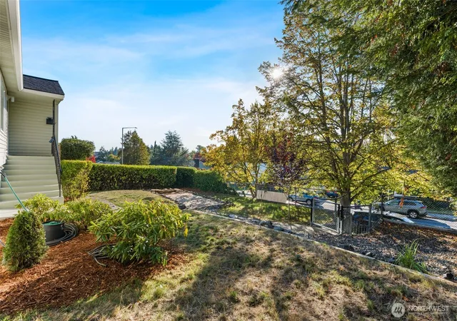 Photo 3 of Single family home for sale at 1433 S Stevens St, Tacoma, WA 98405 | MLS# NWM2590820 | Listing updated on 2026-10-19