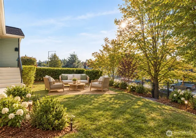 Photo 3 of Single family home for sale at 1433 S Stevens St, Tacoma, WA 98405 | MLS# NWM2590820 | Listing updated on 2026-10-19