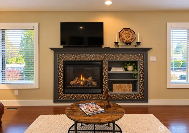 Photo 2 of Condo for sale at 1198 Northwind Cir, Bellingham, WA 98226 | MLS# NWM2590829 | Listing updated on 2026-10-22