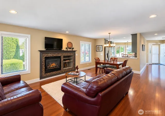 Photo 3 of Condo for sale at 1198 Northwind Cir, Bellingham, WA 98226 | MLS# NWM2590829 | Listing updated on 2026-10-22
