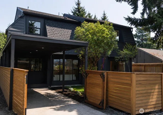 Photo 2 of Single family home for sale at 5017 S Trafton St, Tacoma, WA 98409 | MLS# NWM2590832 | Listing updated on 2026-10-26