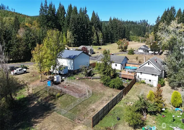 Photo 3 of Single family home for sale at 103 4th Avenue, Pe Ell, WA 98572 | MLS# NWM2590846 | Listing updated on 2026-10-05