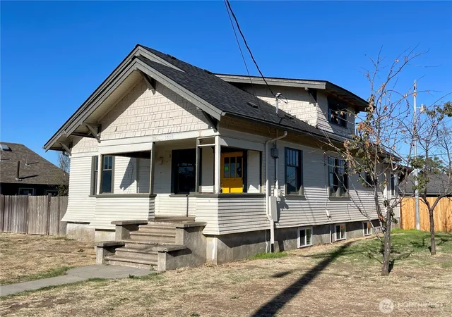 Photo 1 of Single family home for sale at 1004 W Willow St, Walla Walla, WA 99362 | MLS# NWM2590868 | Listing updated on 2026-10-06