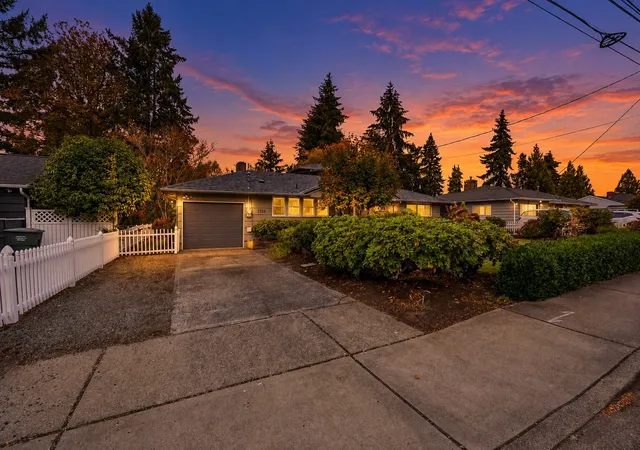 Photo 2 of Single family home for sale at 3566 Sunset Dr W, University Place, WA 98466 | MLS# NWM2590874 | Listing updated on 2026-10-16