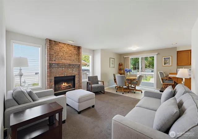 Photo 3 of Single family home for sale at 1105 SW 352nd Street, Federal Way, WA 98023 | MLS# NWM2590875 | Listing updated on 2026-10-05