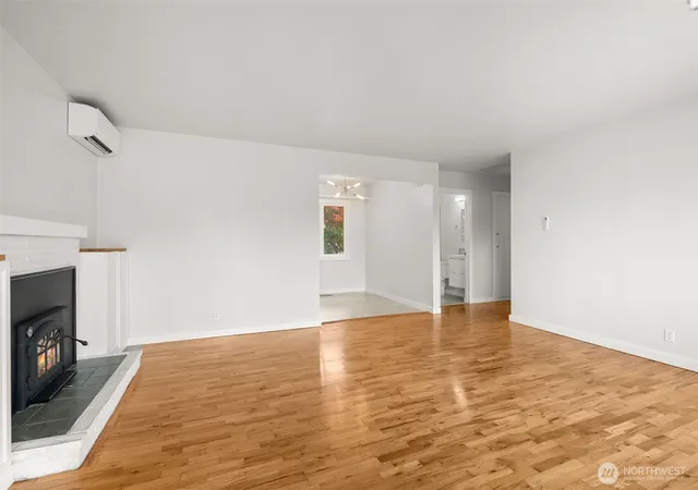 Photo 3 of Single family home for sale at 320 Y St SW, Tumwater, WA 98501 | MLS# NWM2590879 | Listing updated on 2026-10-09